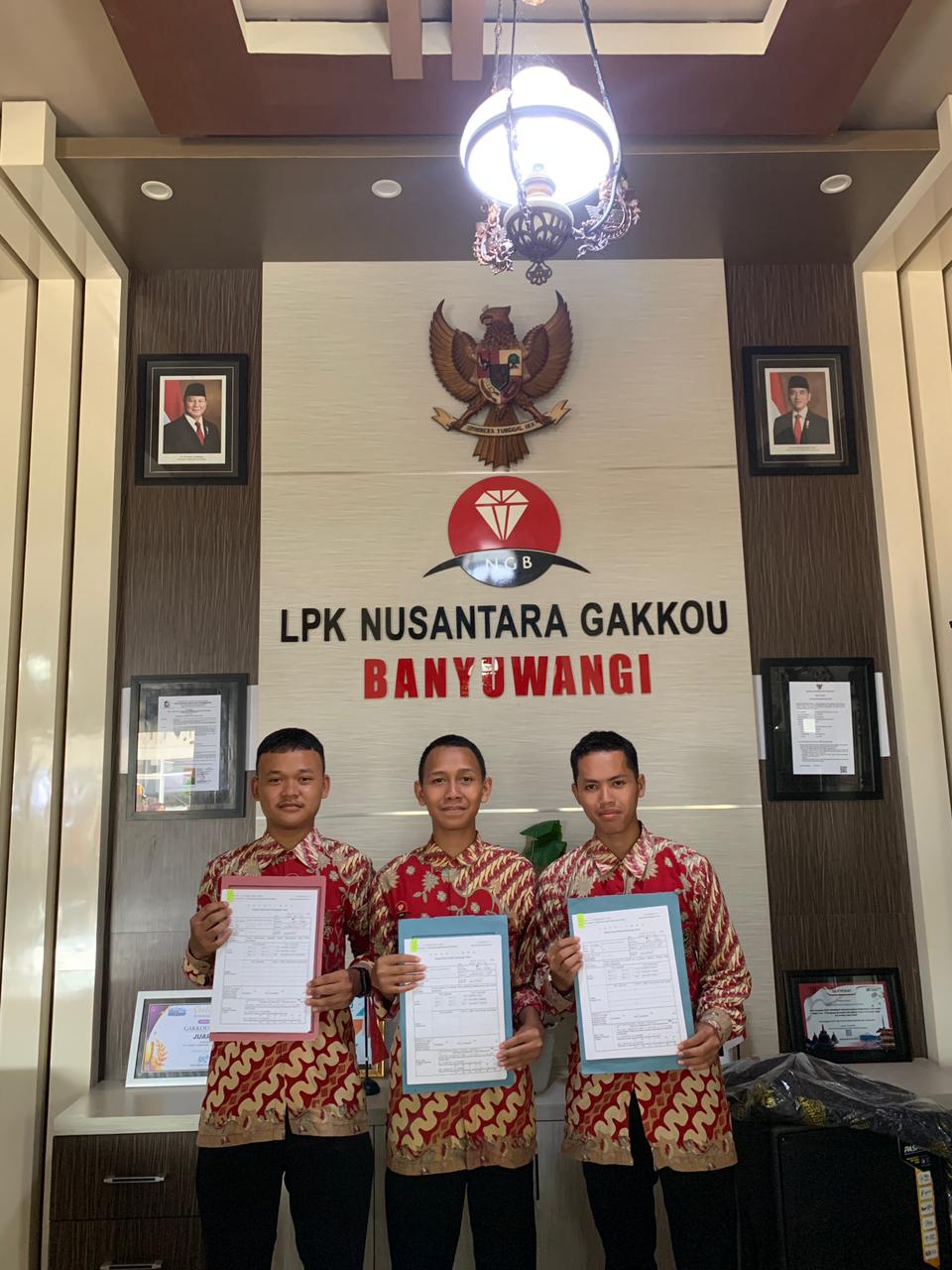 tandatangan kontrak20